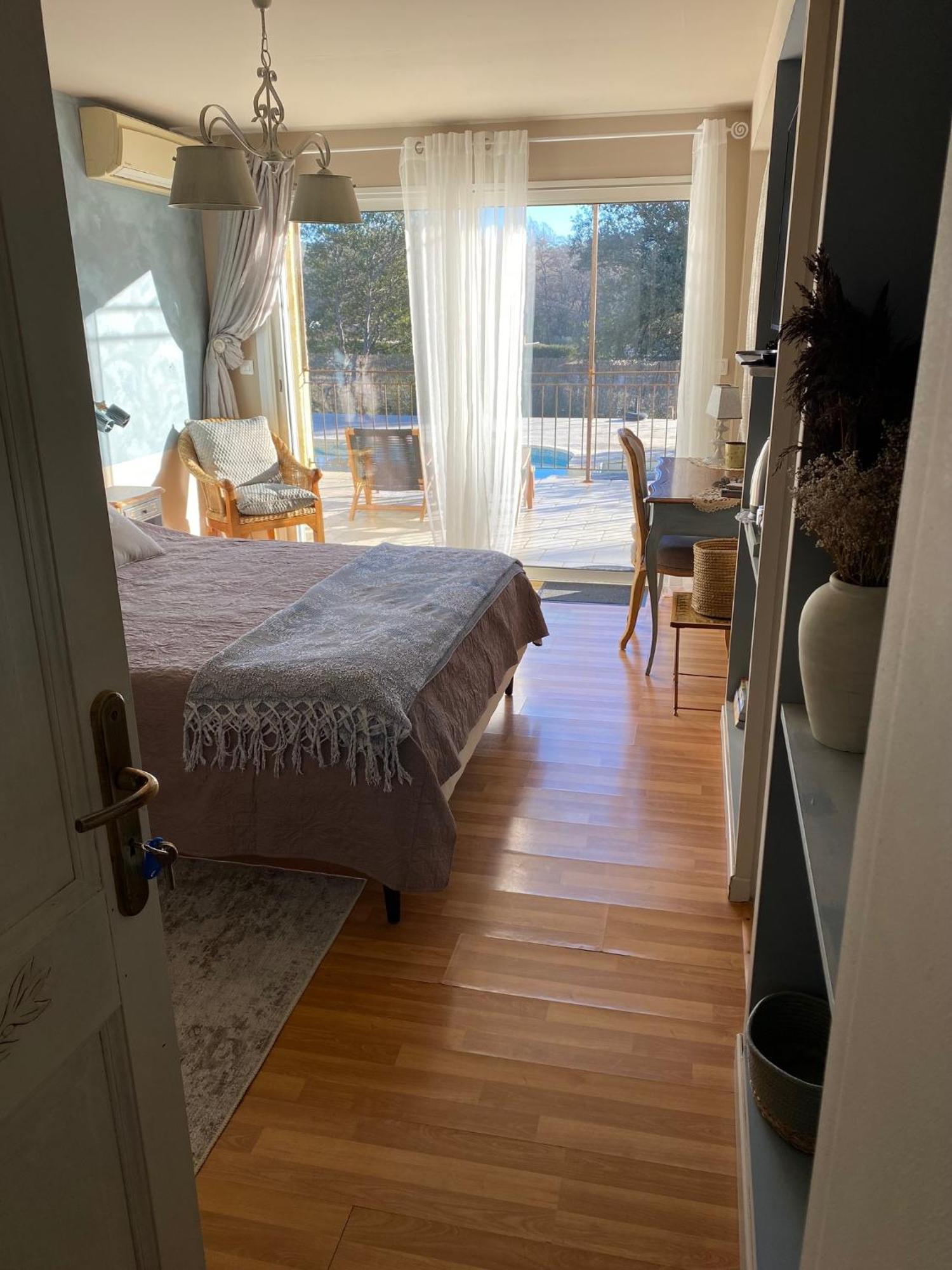 Bed and Breakfast L'Eveil En Provence Entrecasteaux Exterior foto