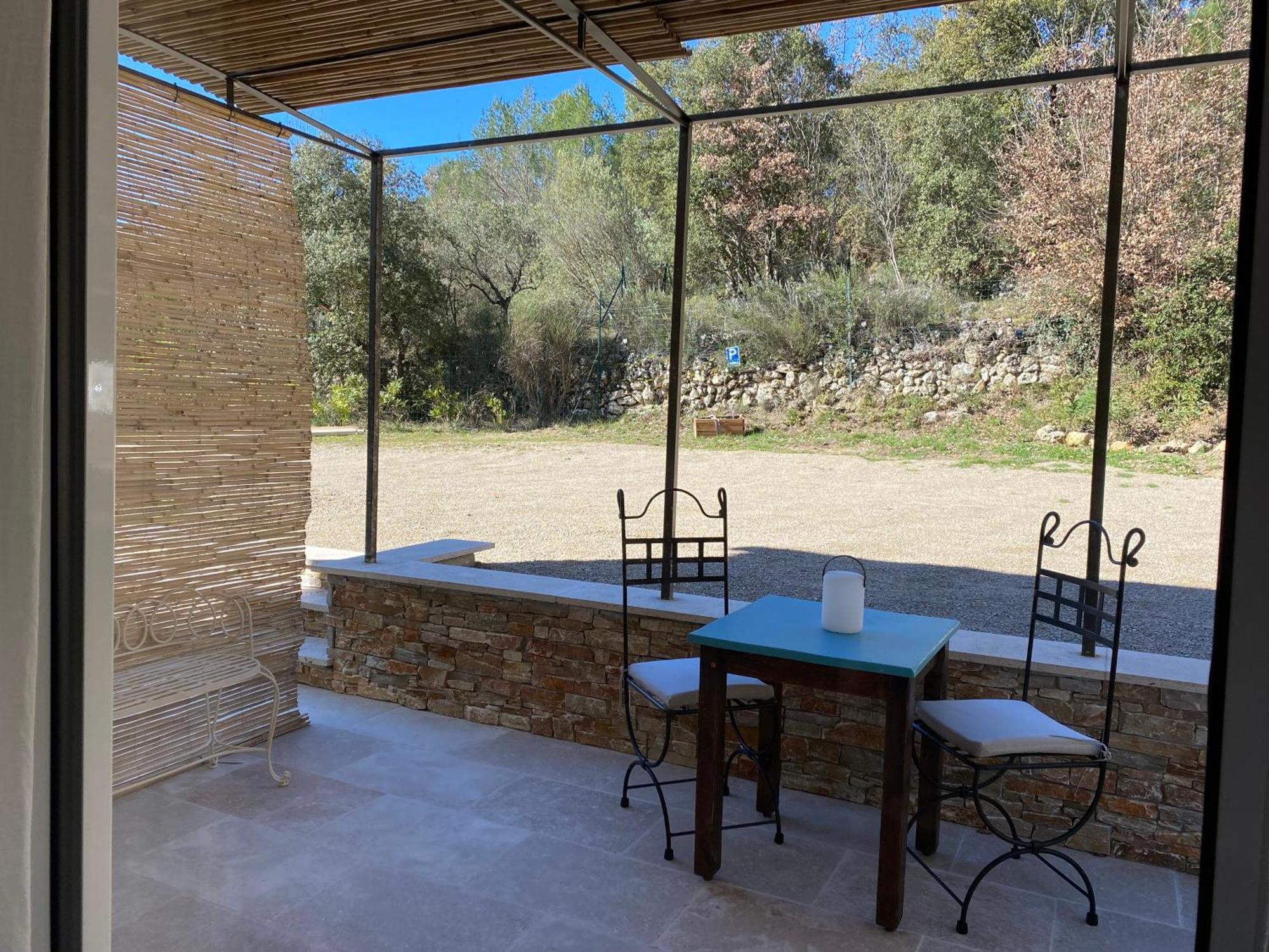 Bed and Breakfast L'Eveil En Provence Entrecasteaux Exterior foto