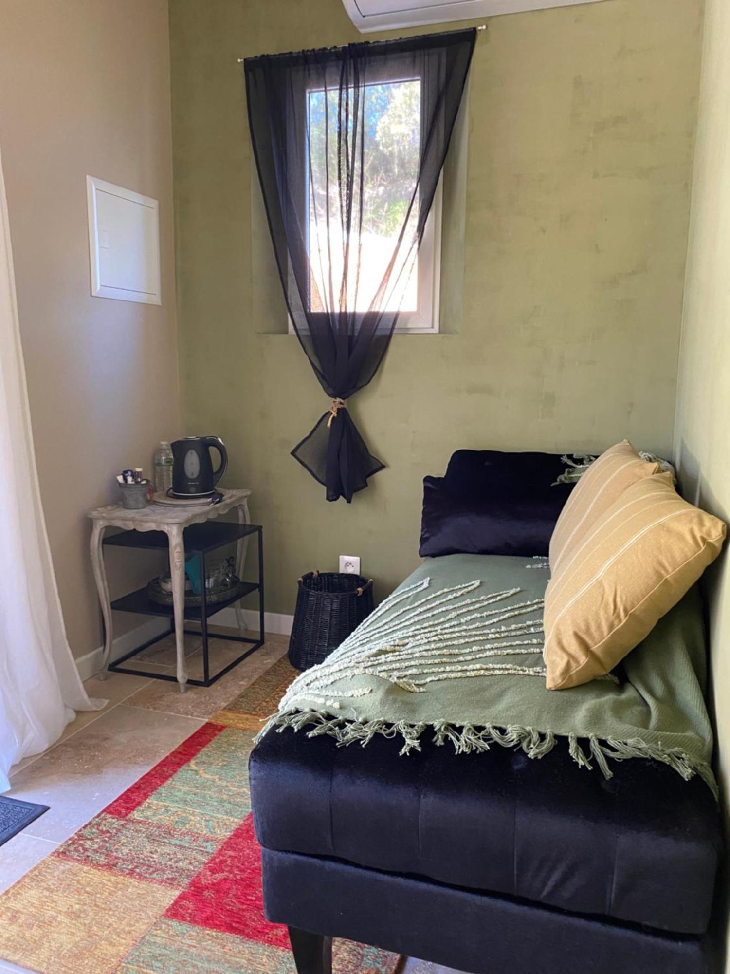 Bed and Breakfast L'Eveil En Provence Entrecasteaux Exterior foto
